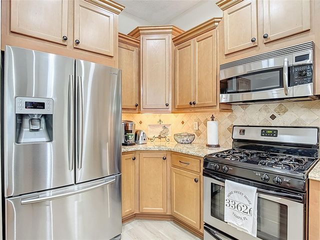 9906 BENNINGTON DRIVE, Tampa, FL 33626