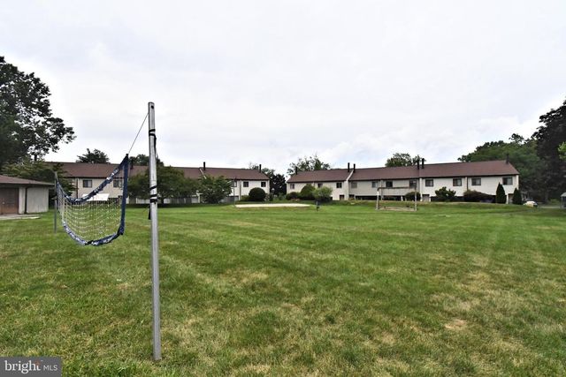 17 CENTENNIAL RD, Telford, PA 18969
