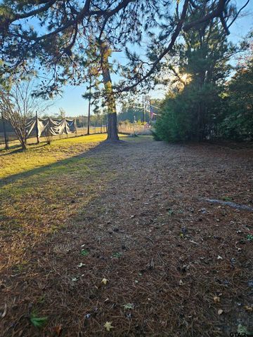 2059 ST HWY 135 N, Jacksonville, TX 75766