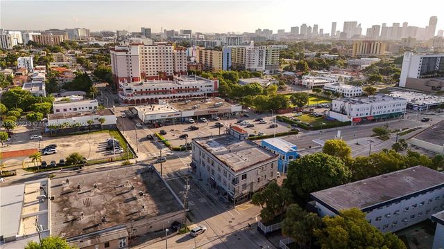 1274 W Flagler St, Miami, FL 33135