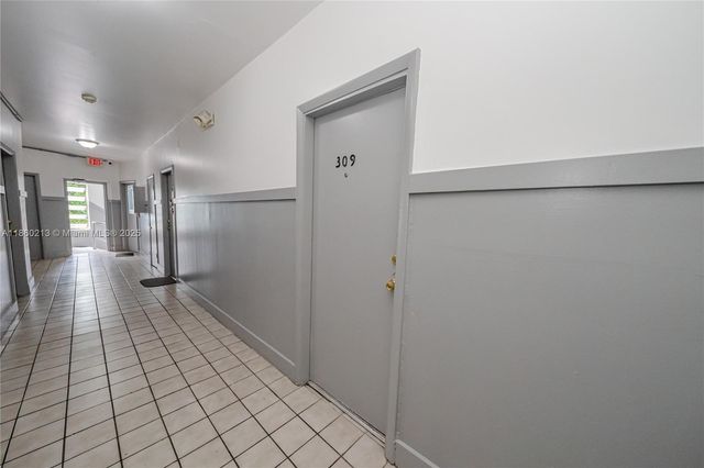 1274 W Flagler St, Miami, FL 33135