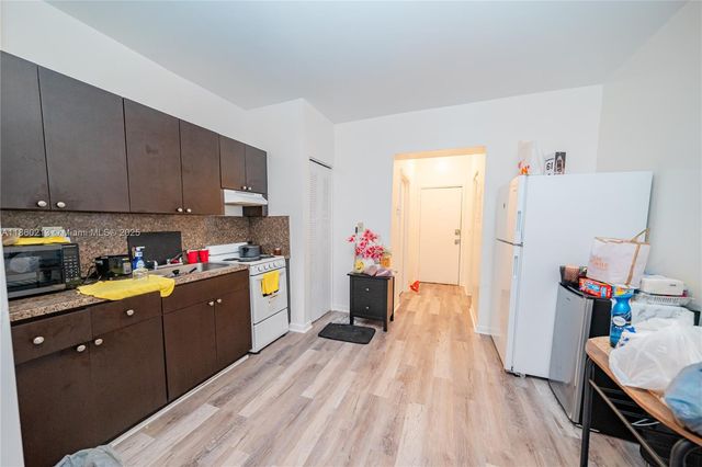 1274 W Flagler St, Miami, FL 33135