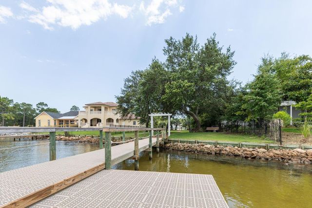 521 Shelter Cove Drive, Santa Rosa Beach, FL 32459