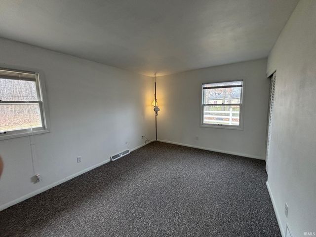 25838 Meadow Oak Lane, Elkhart, IN 46514