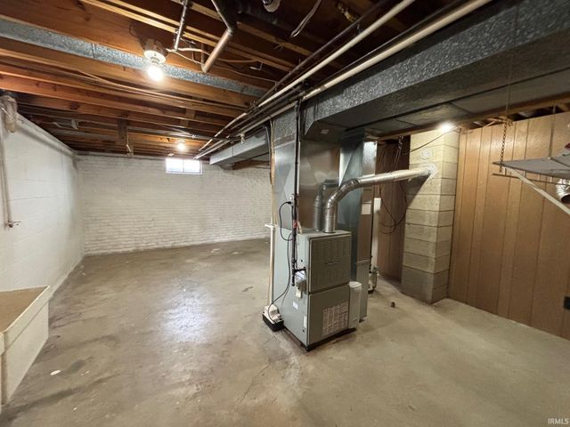 25838 Meadow Oak Lane, Elkhart, IN 46514