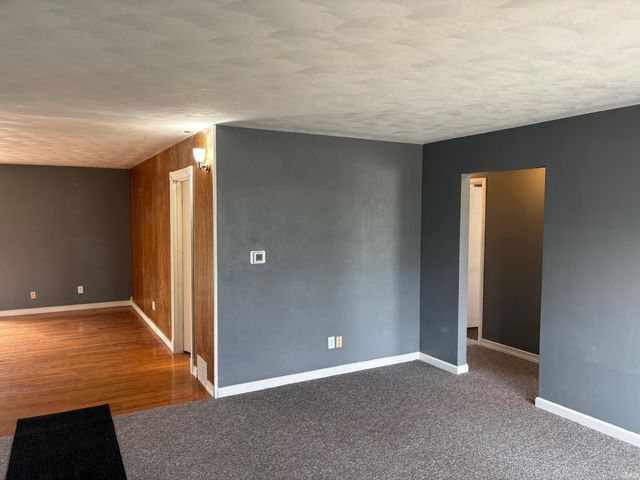 25838 Meadow Oak Lane, Elkhart, IN 46514