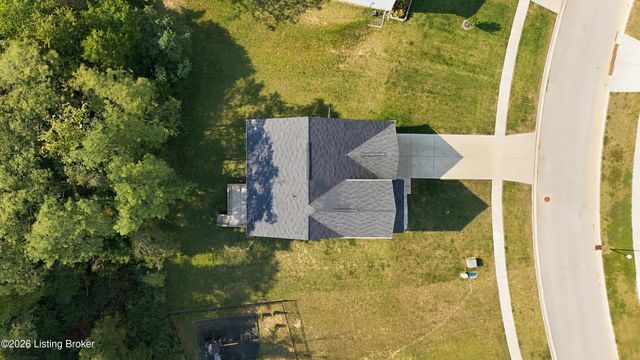 4003 Cobblestone Ln, La Grange, KY 40031