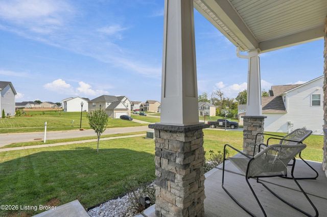 4003 Cobblestone Ln, La Grange, KY 40031