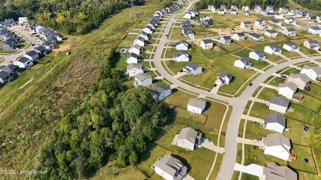 4003 Cobblestone Ln, La Grange, KY 40031