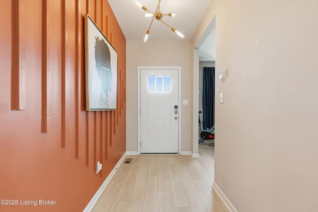 4003 Cobblestone Ln, La Grange, KY 40031