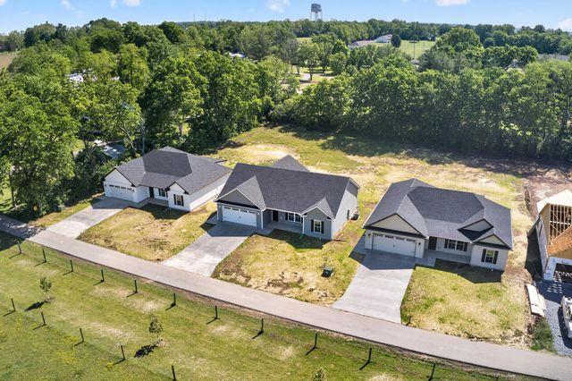 141 Maude Lane, Harrodsburg, KY 40330