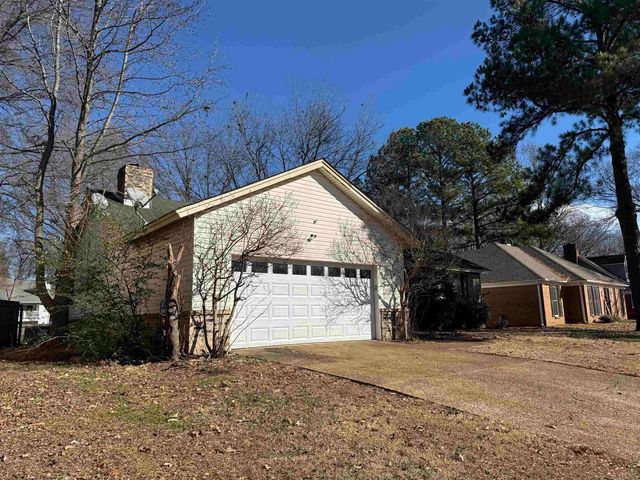 538 BEDLINGTON DR, Memphis, TN 38018