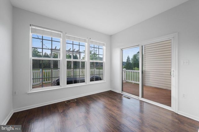 286 STARKEYS LNDG, Shepherdstown, WV 25443