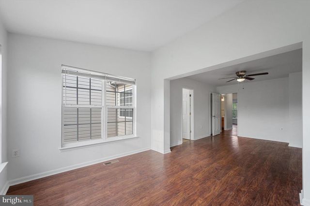 286 STARKEYS LNDG, Shepherdstown, WV 25443