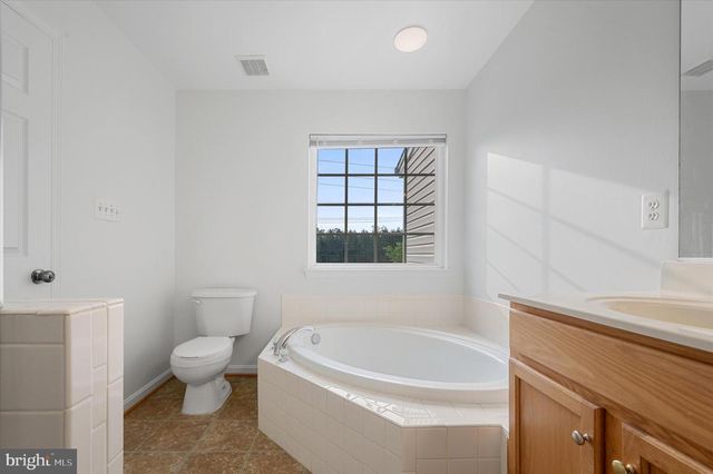 286 STARKEYS LNDG, Shepherdstown, WV 25443