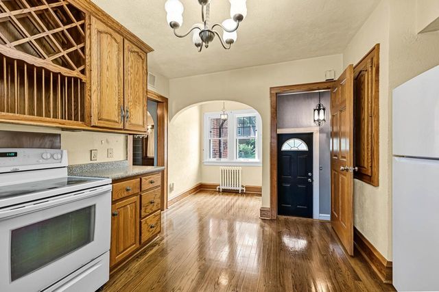 651 N 76th STREET, Wauwatosa, WI 53213