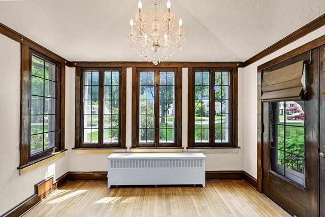 651 N 76th STREET, Wauwatosa, WI 53213