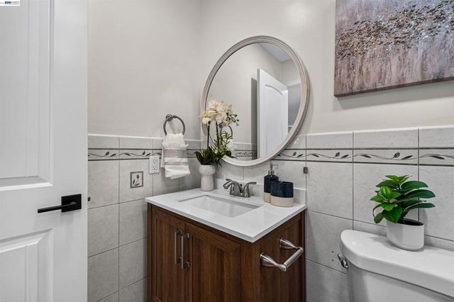34499 Salinas Pl, Fremont, CA 94555