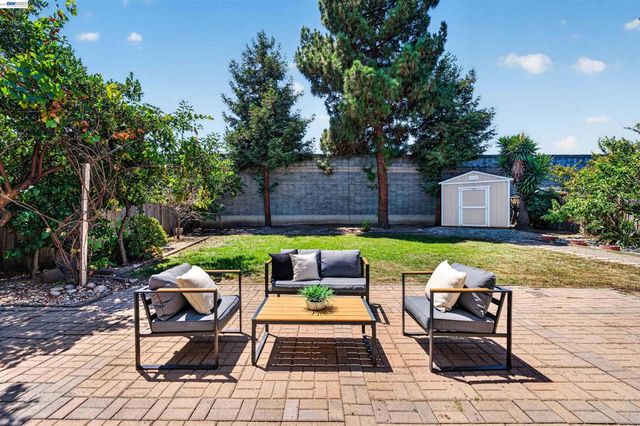 34499 Salinas Pl, Fremont, CA 94555