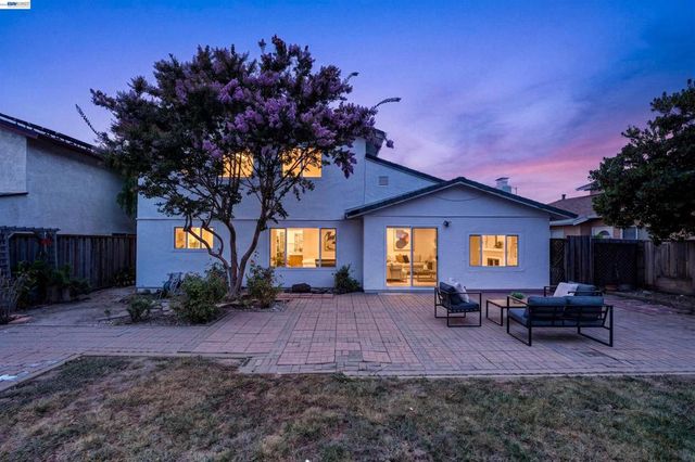 34499 Salinas Pl, Fremont, CA 94555