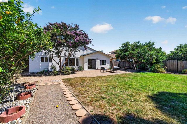34499 Salinas Pl, Fremont, CA 94555