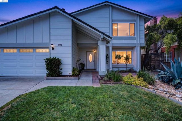 34499 Salinas Pl, Fremont, CA 94555