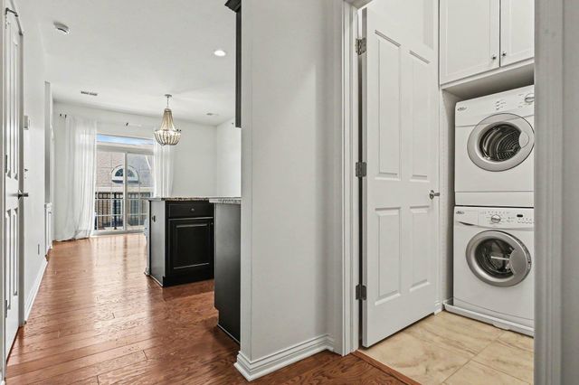 1145 Napoleon St Apt 208, South Bend, IN 46617