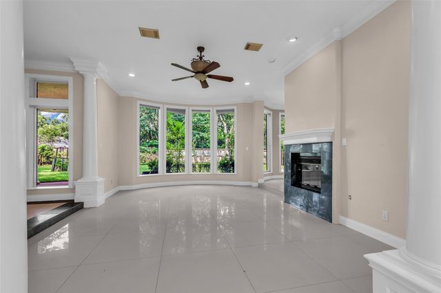 15511 Oaklawn Park Drive, Houston, TX 77069