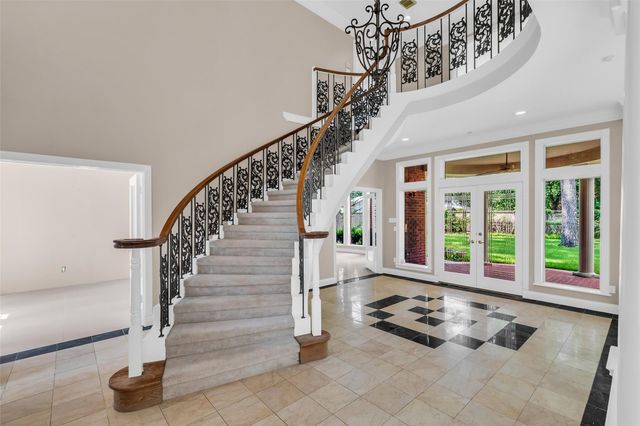 15511 Oaklawn Park Drive, Houston, TX 77069