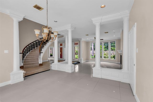 15511 Oaklawn Park Drive, Houston, TX 77069