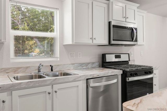 22899 Byron Rd SPC 92, Crestline, CA 92325