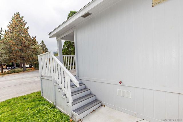 22899 Byron Rd SPC 92, Crestline, CA 92325