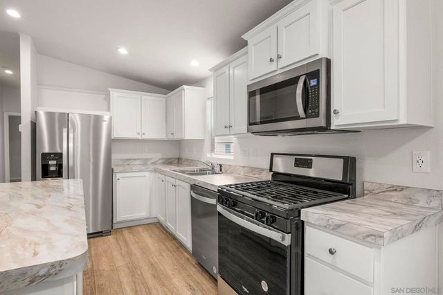 22899 Byron Rd SPC 92, Crestline, CA 92325