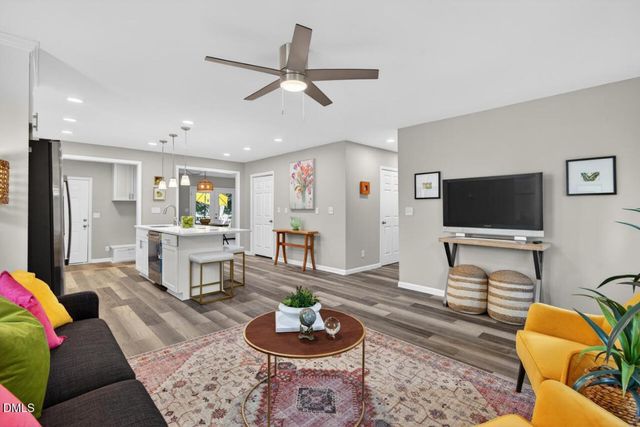 1944 Fairfield Drive, Raleigh, NC 27608