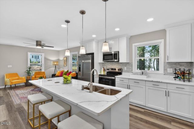 1944 Fairfield Drive, Raleigh, NC 27608