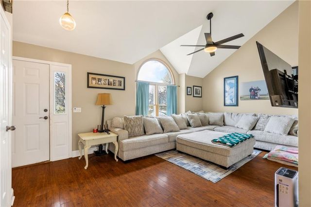 1102 SUSAN Street, Kearney, MO 64060