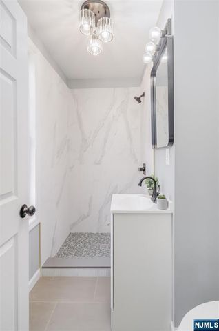 208 11th Street, Newark, NJ 07107