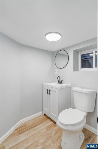 208 11th Street, Newark, NJ 07107