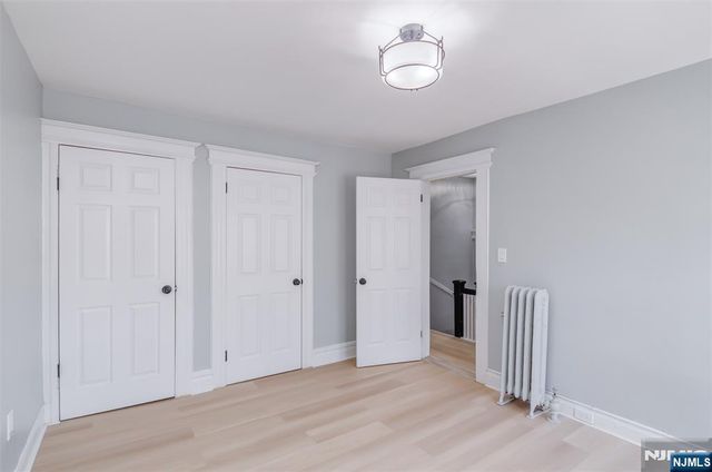 208 11th Street, Newark, NJ 07107