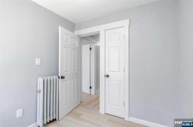 208 11th Street, Newark, NJ 07107