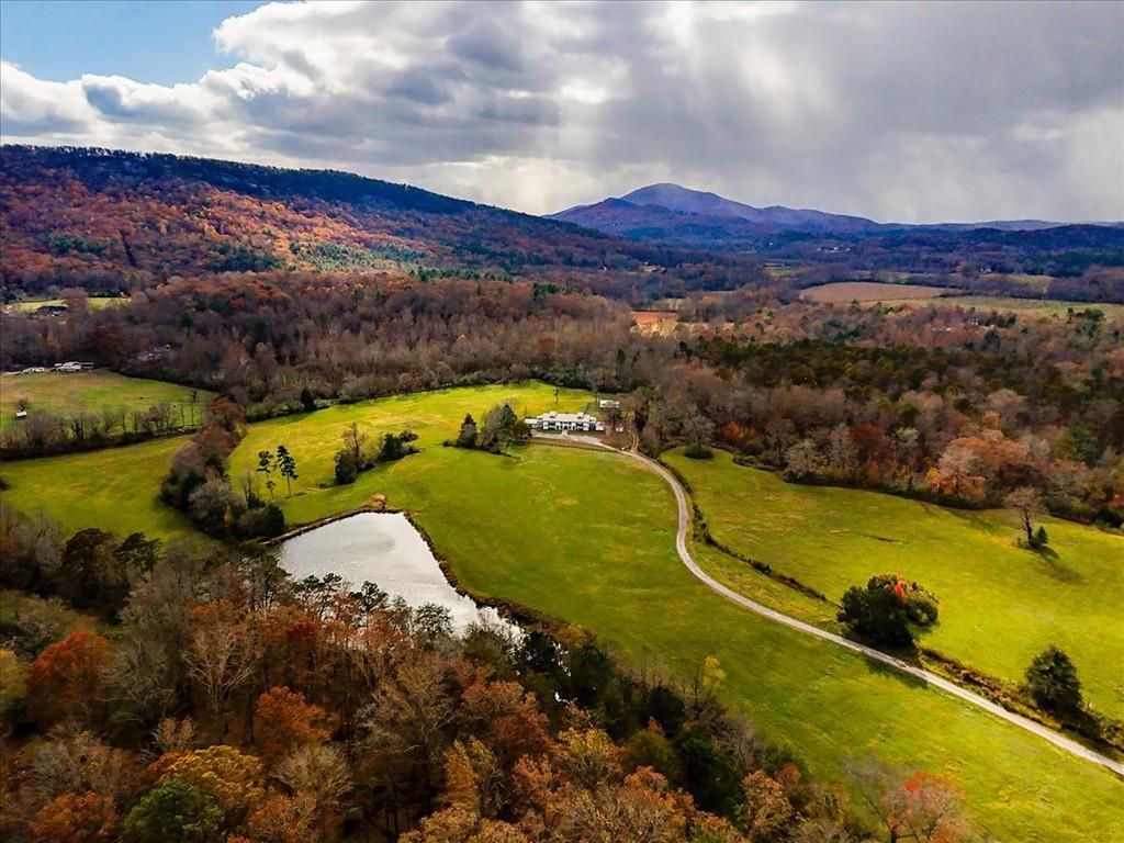 3274 HWY 255 N, Sautee Nacoochee, GA 30571