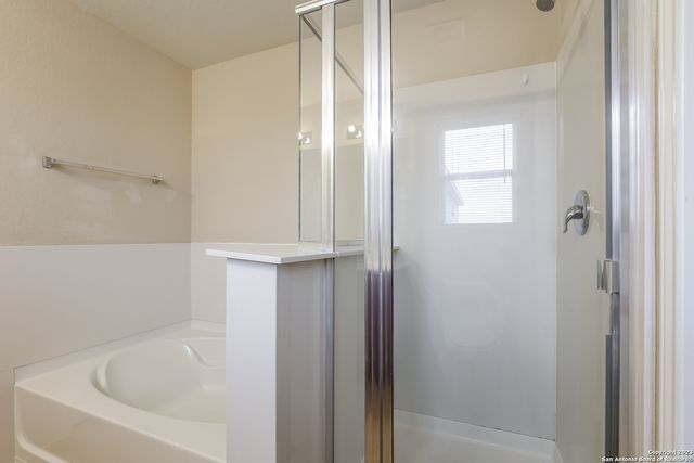 24262 INVITATION OAK, San Antonio, TX 78261