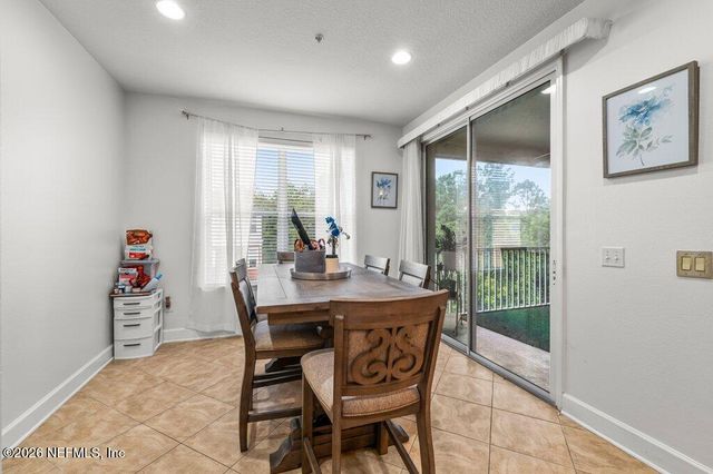 4480 DEERWOOD LAKE Parkway 352, Jacksonville, FL 32216