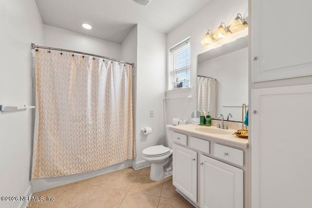 4480 DEERWOOD LAKE Parkway 352, Jacksonville, FL 32216