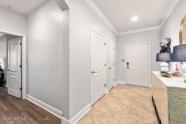 4480 DEERWOOD LAKE Parkway 352, Jacksonville, FL 32216