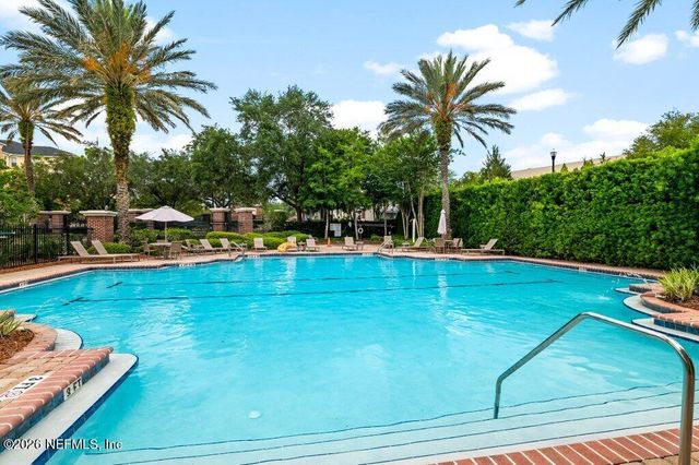 4480 DEERWOOD LAKE Parkway 352, Jacksonville, FL 32216