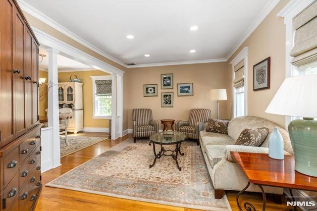 4 Peru Road, Clifton, NJ 07012