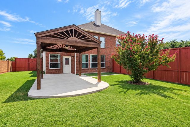 1368 Winnipeg Drive, Lewisville, TX 75077