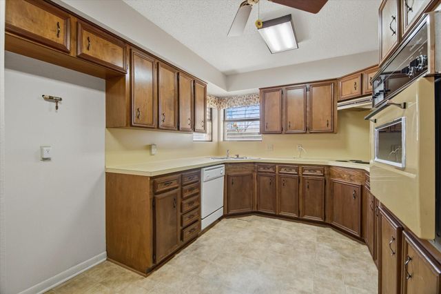 1309 Parkwest Street, Texas City, TX 77591