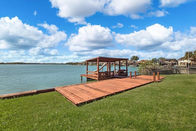 1309 Parkwest Street, Texas City, TX 77591